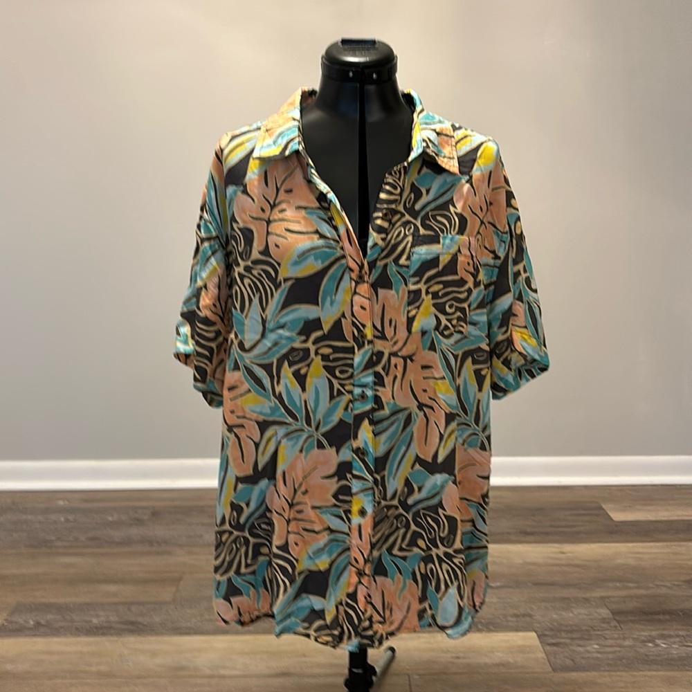 Free People Lightweight Button Up in Size Large